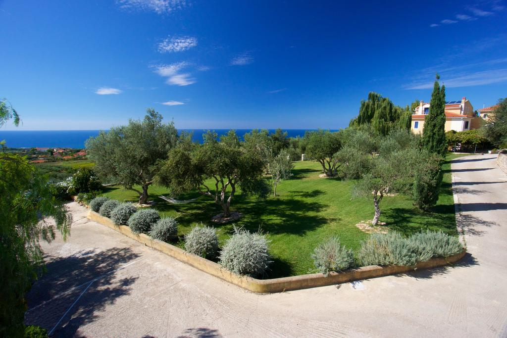 Villa Theodora Lakíthra エクステリア 写真